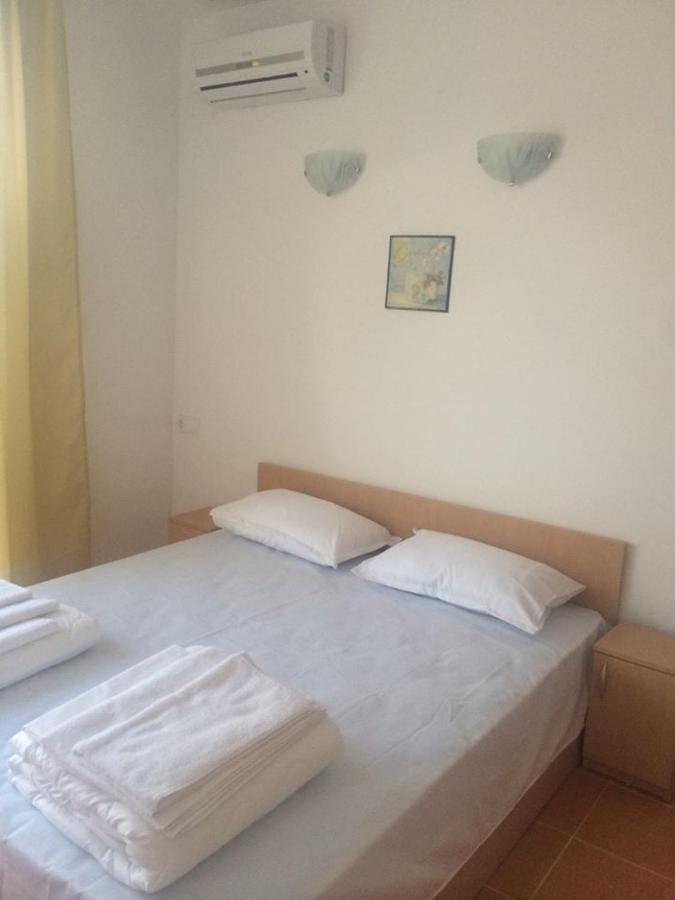 Guest Rooms Venera プリモルスコ エクステリア 写真